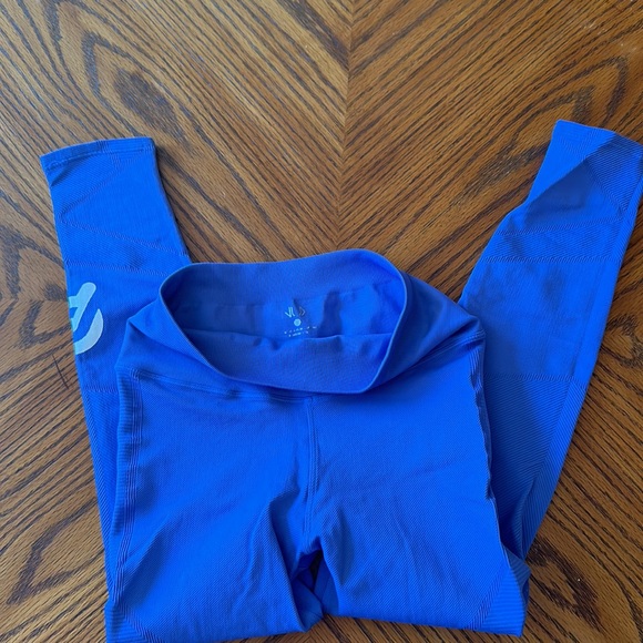 NUX size small Peloton leggings - Picture 4 of 5